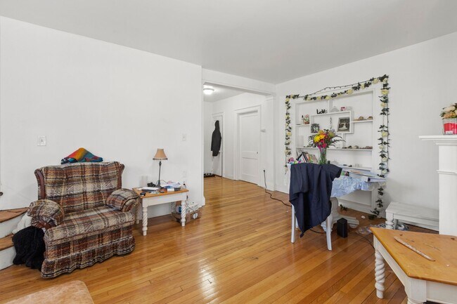 Building Photo - Awesome 3 bed in Brighton
