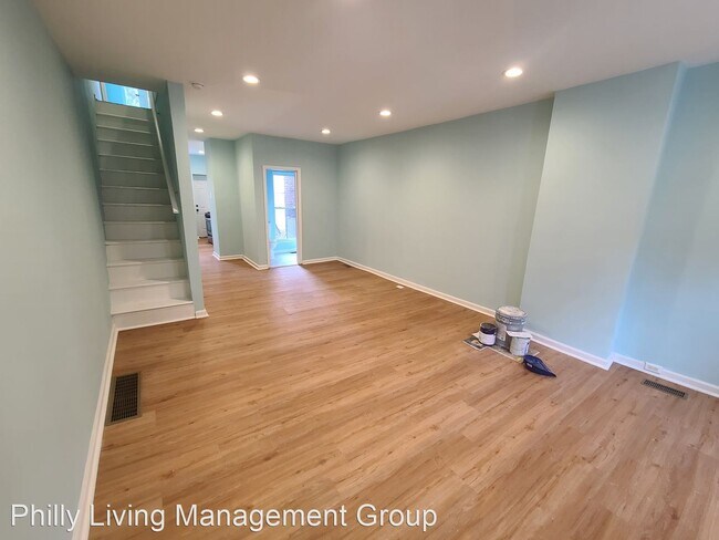 Building Photo - 3 br, 1.5 bath House - 47 E Collom Street