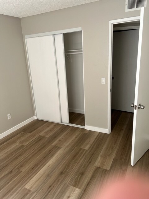 Foto principal - 14825 Erwin St