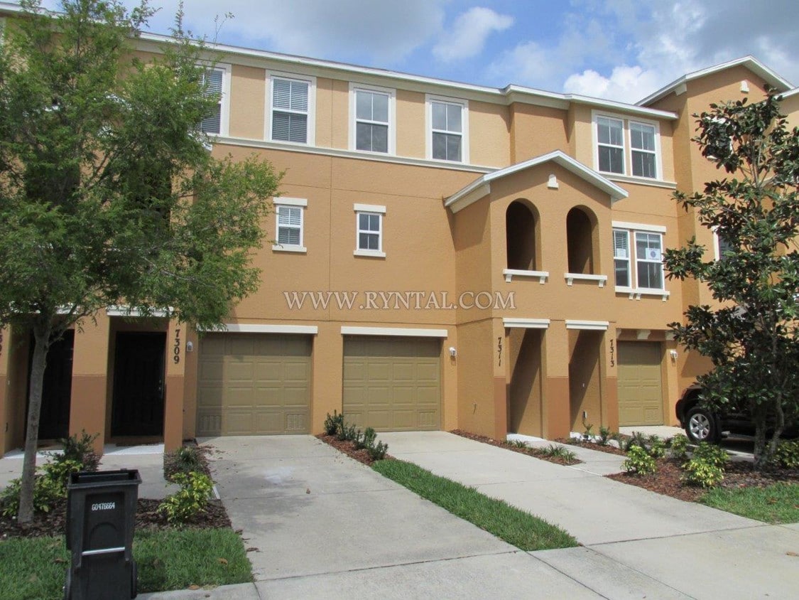 7311 Black Walnut Way, Lakewood Ranch, FL 34202 Townhome Rentals in