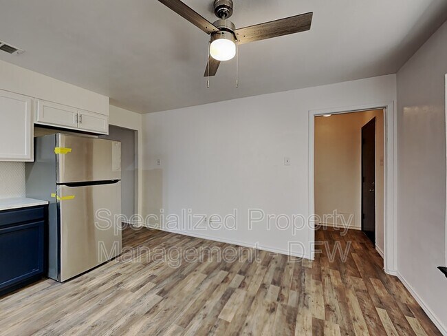 Building Photo - 5106 Woodmeadow Dr