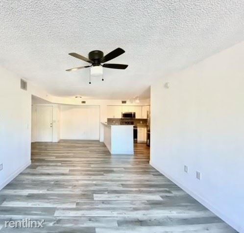 Foto del edificio - 2 br, 2 bath Condo - 2173 Renaissance Blvd...