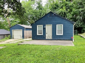 Building Photo - 8807 E 49th St