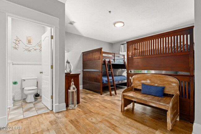 Foto del edificio - 21221 Front Beach Rd