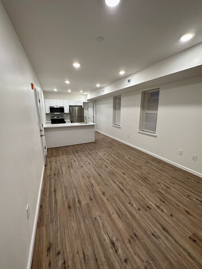 Foto del edificio - 4224 Brown St