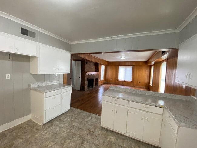 Photo - 4320 Bishop Hills Dr House