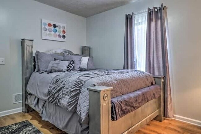 Foto del edificio - 483 Oak Dr SE