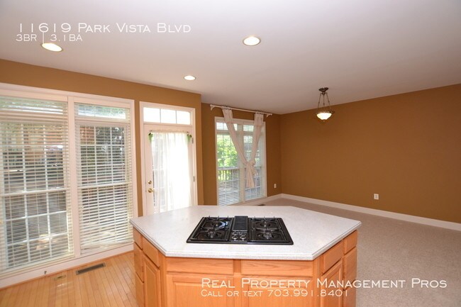 Building Photo - 11619 Park Vista Blvd