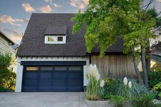 Building Photo - 669 Benson Way