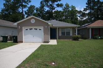 Building Photo - 1077 Antigua Cir
