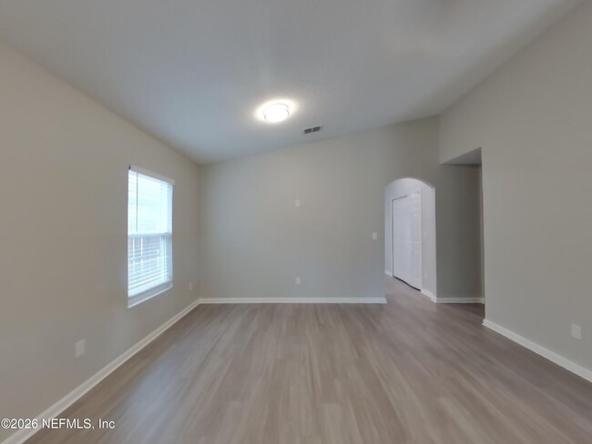 Building Photo - 621 Birchbark Trail