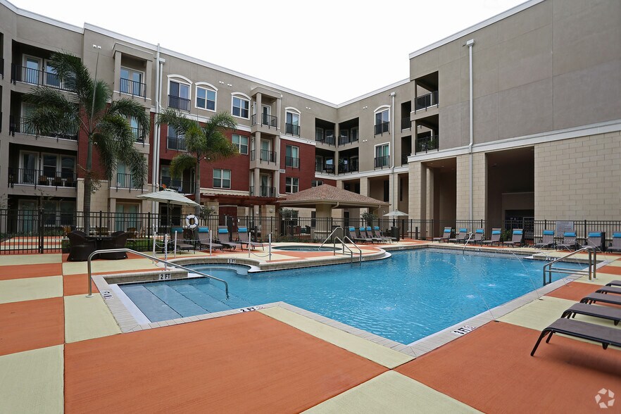 Varela Westshore Apartments Rentals Tampa, FL