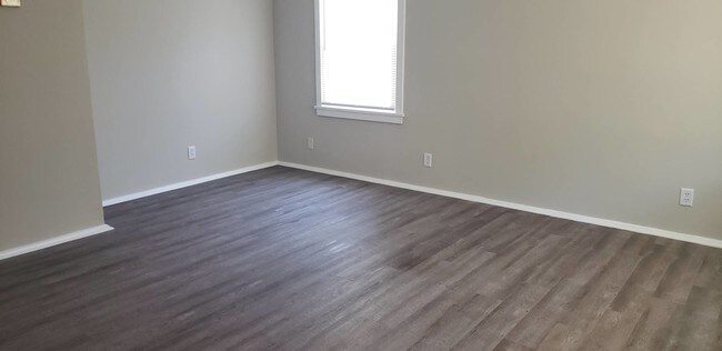 Foto del edificio - 173 Baker Rd NW