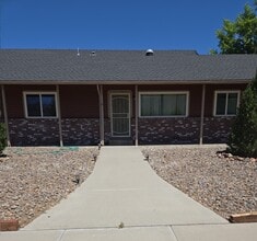 Building Photo - 697 Bluerock Rd