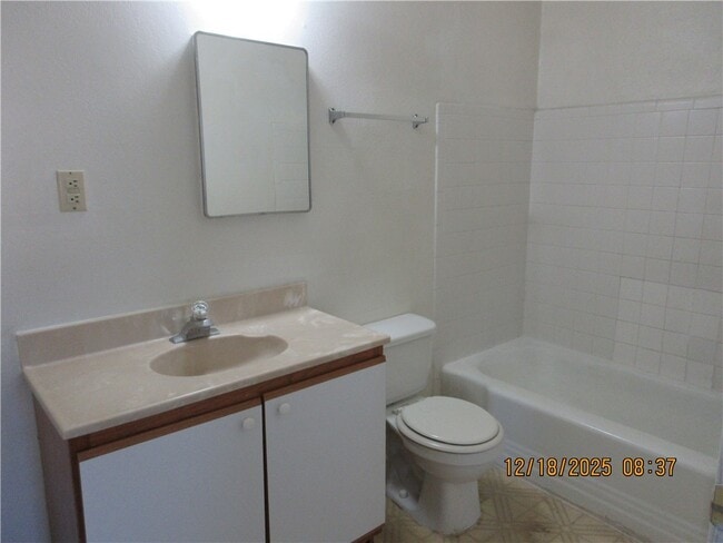 Building Photo - 2495 Detroit Ave