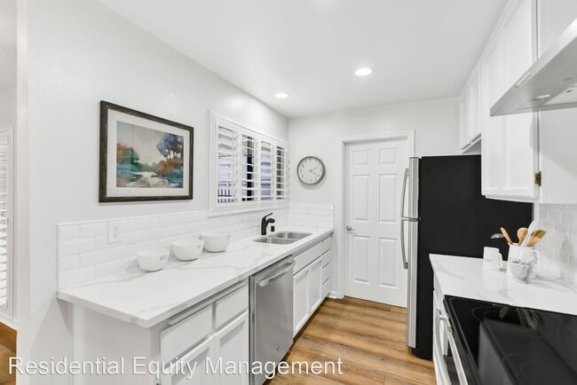 Building Photo - 2 br, 2 bath House - 3557 Montclair Road