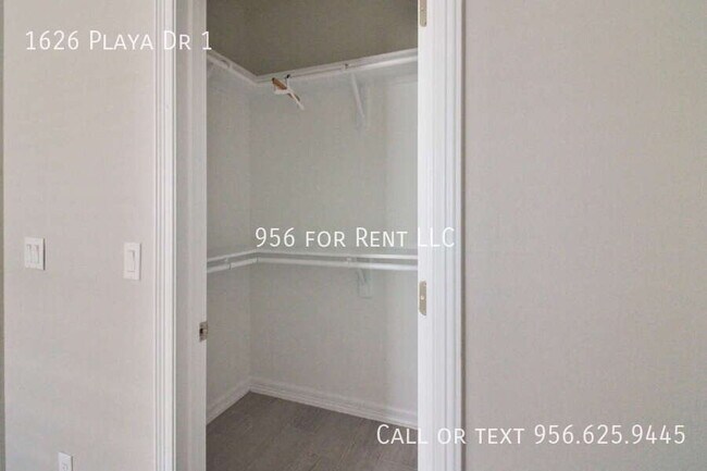 Foto del edificio - 1626 Playa Dr