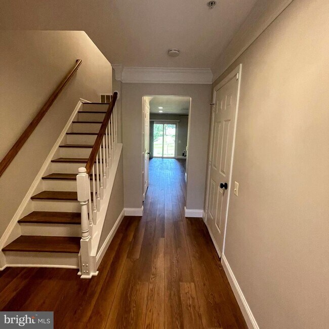 13747 Dunbar Terrace, Germantown, MD 20874 Townhome Rentals in