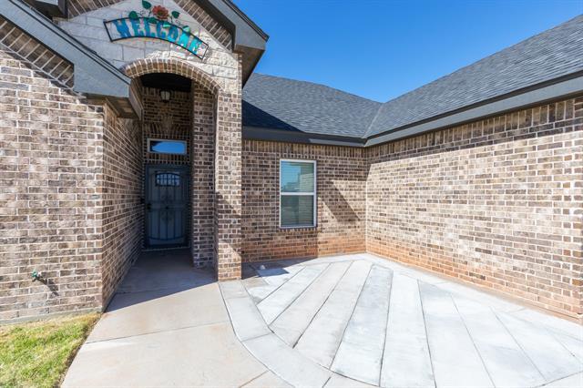 Building Photo - 114 Carriage Hills Pkwy