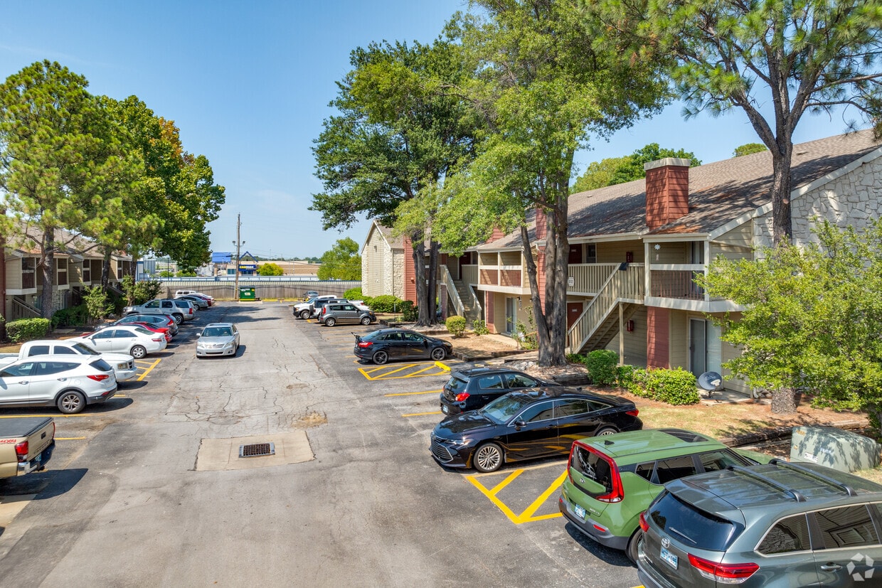 Sunchase Apartments - 8101 E 93rd St Tulsa, OK 74133 | Apartments.com