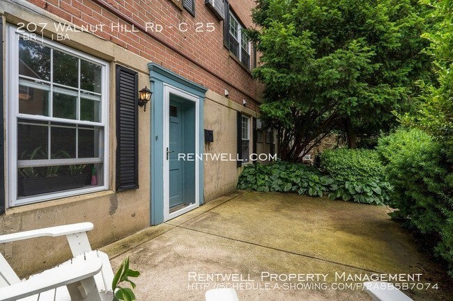 Foto del edificio - 207 Walnut Hill Rd