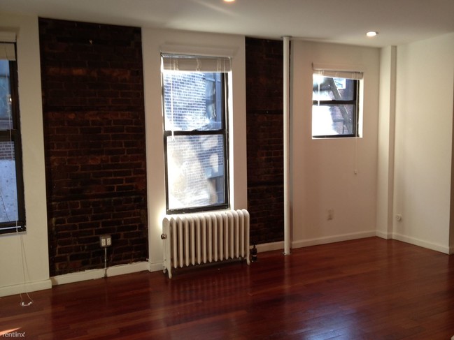 Building Photo - Studio, 1 bath  - 108 Greenwich Ave
