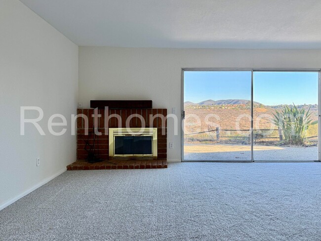 Foto del edificio - 8948 Capcano Rd