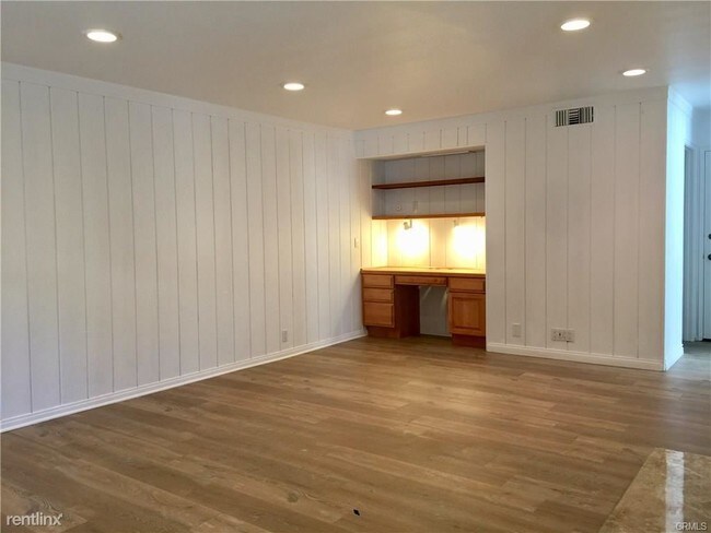 Foto del edificio - 3 br, 2.5 bath House - 25 Entrada W