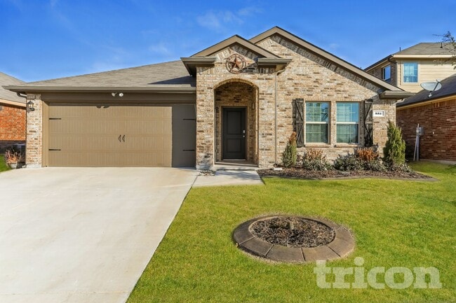 Building Photo - 881 Darst Dr