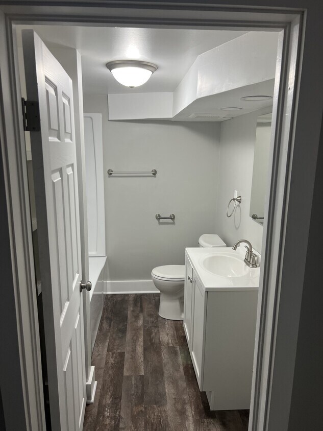Foto del edificio - 204 N Teal Lake Ave