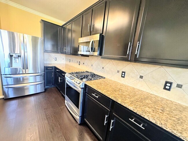 Foto del edificio - 21514 Sierra Long Dr