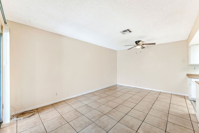 Building Photo - 457 N Lamb Blvd