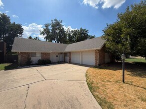 Building Photo - 7706 NW 25th Terrace