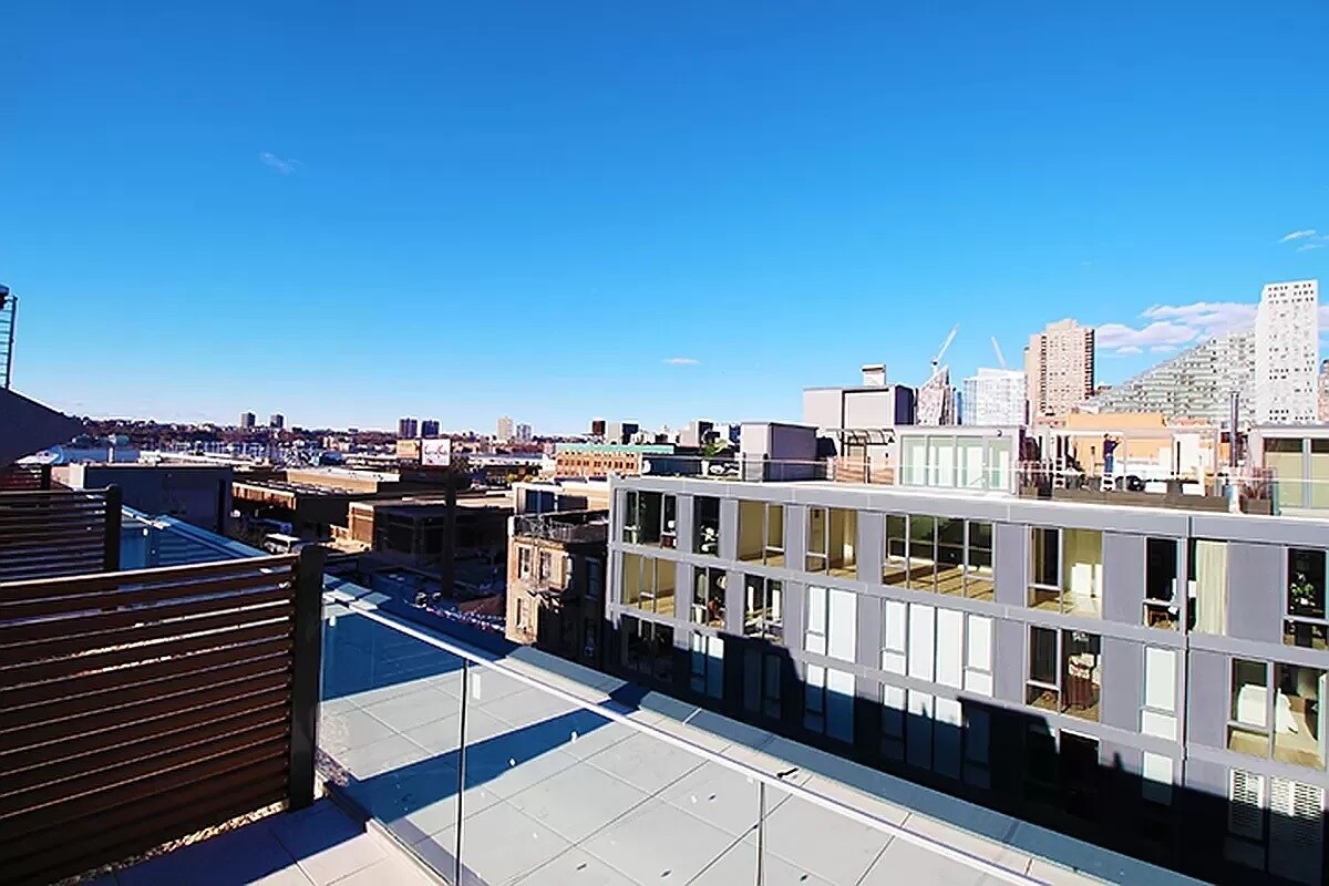 Primary Photo - 540 W 49th St