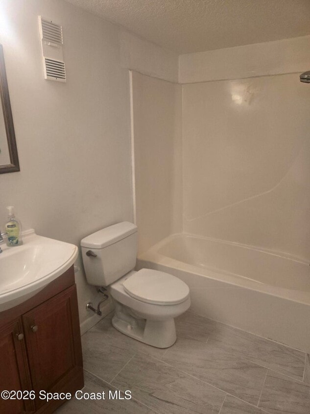 Building Photo - 134 San Juan Cir