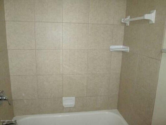 Building Photo - 924 Childrens Way