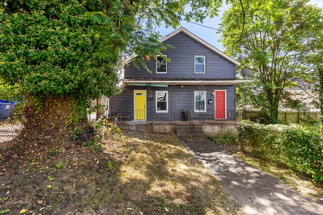 Building Photo - 1101 W 38th St