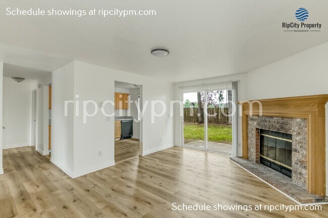 Foto del edificio - 2452 SE 9th Ct