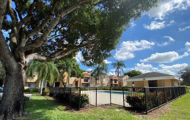 Foto del edificio - 420 SW 83rd Way