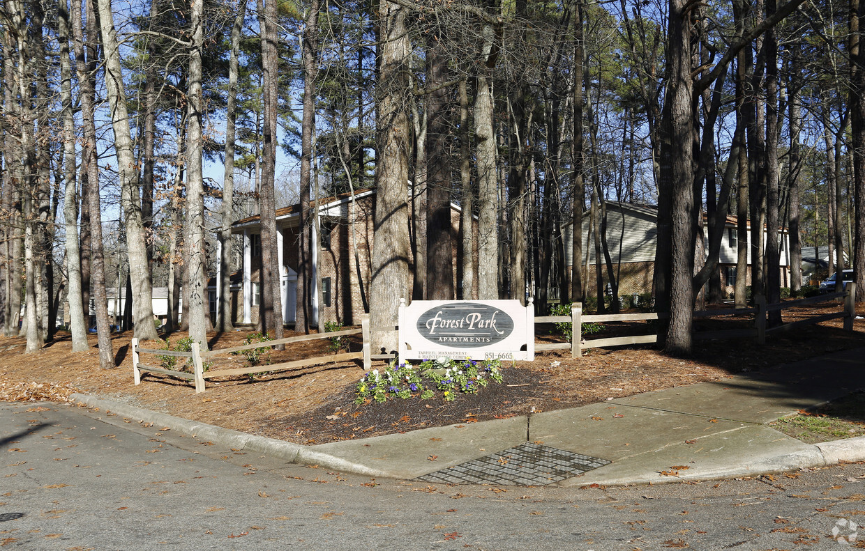 Building Photo - Forest Park Apartments