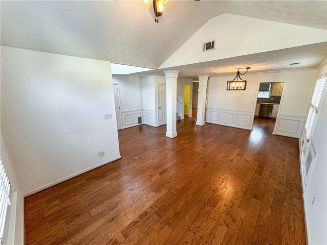 Building Photo - 1344 Treewood Trail