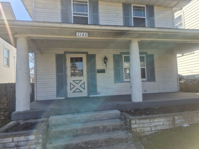 Building Photo - Charming 3 bedroom home