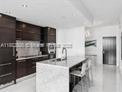 Building Photo - 900 Biscayne Blvd