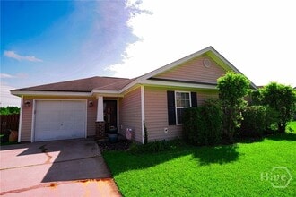 Building Photo - 170 Willow Oak Dr