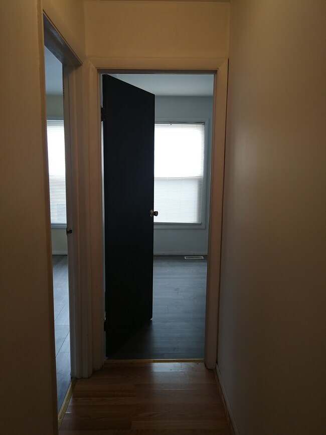 Foto del edificio - 1291 N Glen Cir