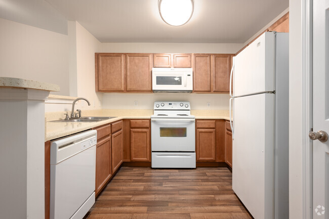 2BR, 2BA - 1218SF - Kitchen - Rehobeth Pointe Apartments