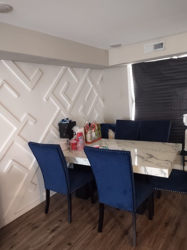 Foto del edificio - 8325 S Ingleside Ave