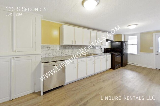 Foto del edificio - 133 S Second St