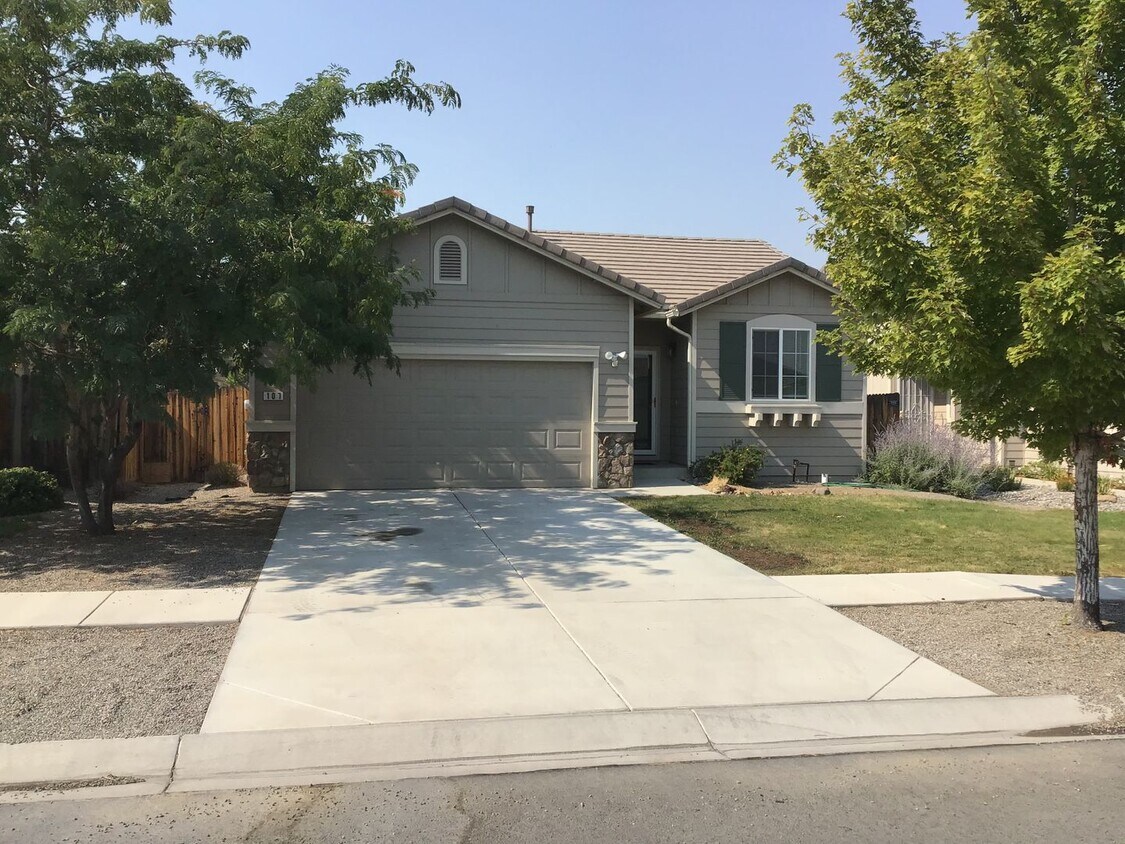 <b>Renovated 3 bedroom 2 bath home Coming ... - Renovated 3 bedroom 2 bath home Coming ...