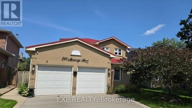 Building Photo - 281 Mississaga St